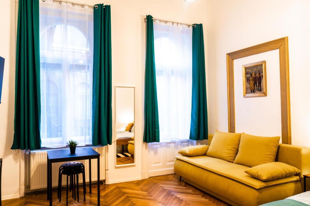 Palace Quarter Suite Budapest Extérieur photo