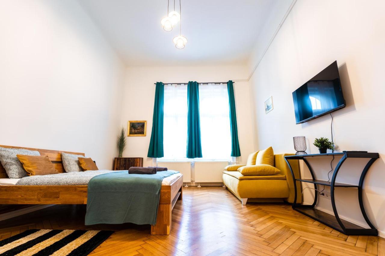 Palace Quarter Suite Budapest Extérieur photo