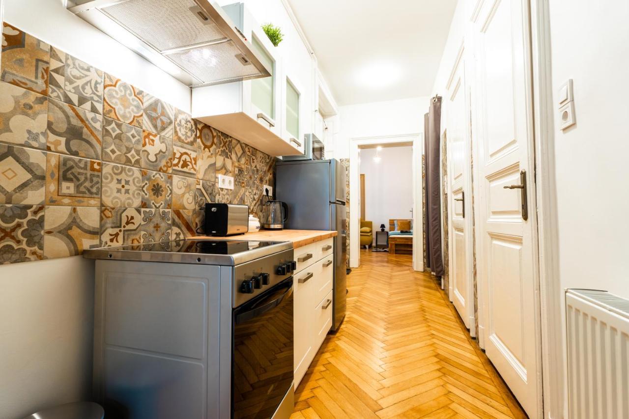 Palace Quarter Suite Budapest Extérieur photo